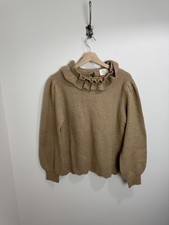 46 Nähte Rüschen Ausschnitt