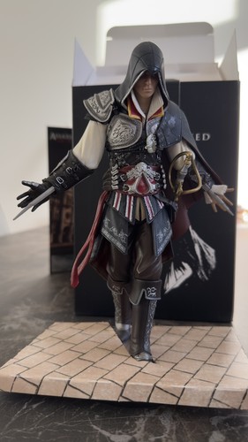 Assassins creed ezio black - 2,