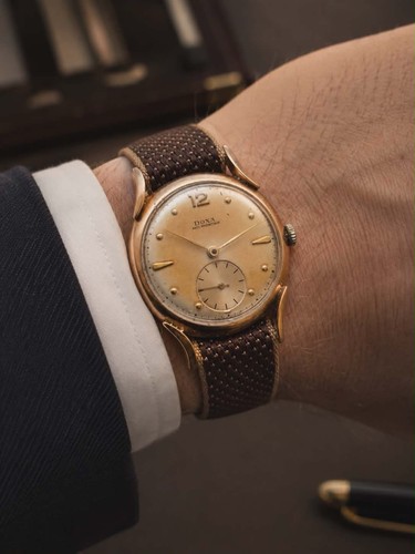 Doxa 14k gold - 14k, lugs