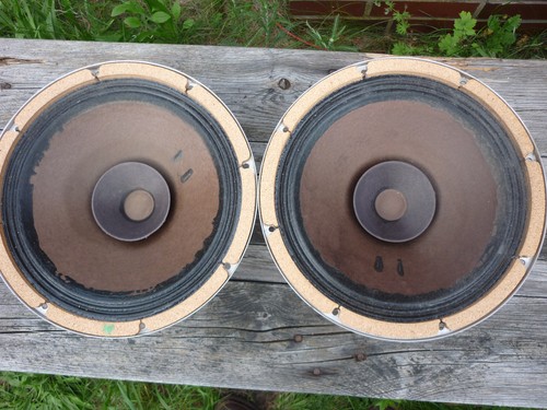 One pair philips 12100 m8 - pair,