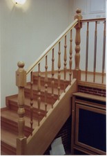 G015  Treppen Pfosten gedrechselt Eiche 2 Stück ca. 9 x 9 cm ca.110 cm gebrau