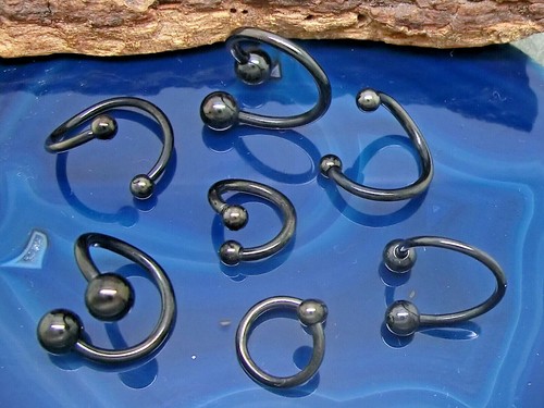Body spirale piercing - body,