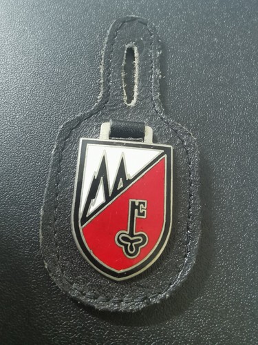 Brustanhänger