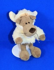 NICI WOLF im SCHAFSPELZ Schaf