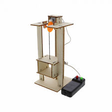 Aufzug Bausatz aus Holz mit