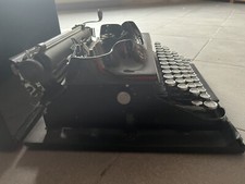 Schreibmaschine URANIA antik