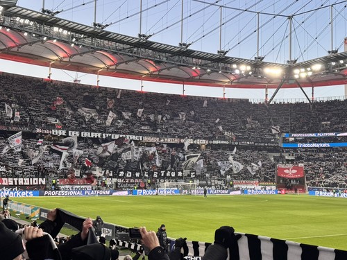 Suche zwei eintracht frankfurt - suche,