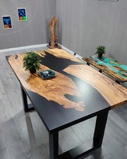 Handgefertigter schwarzer