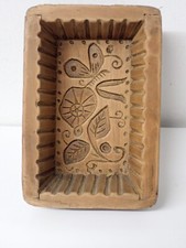 Antikes schön geschnitztes