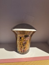 Goebel Porzellan Vase 12439 der Kuss, Gustav Klimt, H: 12,5 Cm