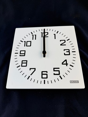 Nebenuhr jundes 4696 - nebenuhr,
