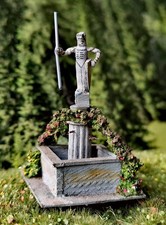 Preiser Holz H0 520  Brunnen mit Ritter Denkmal alt antik 50er Jahre