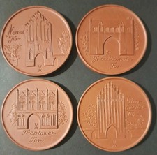 Neubrandenburg Stadt der vier Tore H  Meissen Porzellan DDR Medaille 