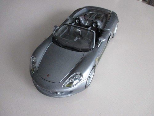 Maisto porsche carrera - gt,