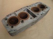 Honda CB 400 Four Zylinder Nr.1 Kühlrippen abgebrochen + rostig 12100-377-000