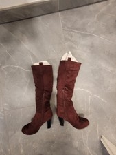 Weinrote/bordauxfarbene