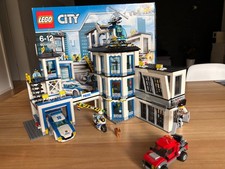 LEGO CITY: Police Station (60141)