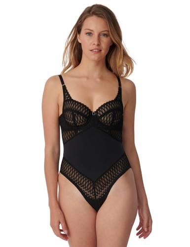 30dd triumph aura spotlight - 30dd,
