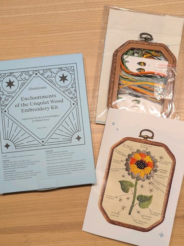 Illumicrate book box - book,