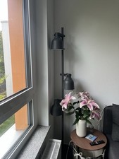 IKEA HEKTAR Standleuchte mit 3er-Spot, dunkelgrau