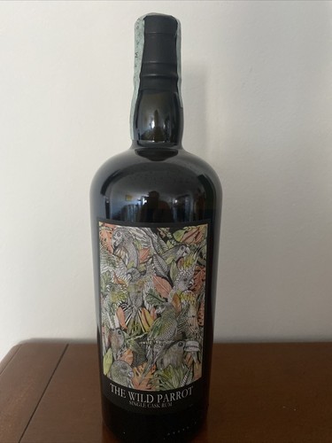 Rum the wild parrot hampden - rum,