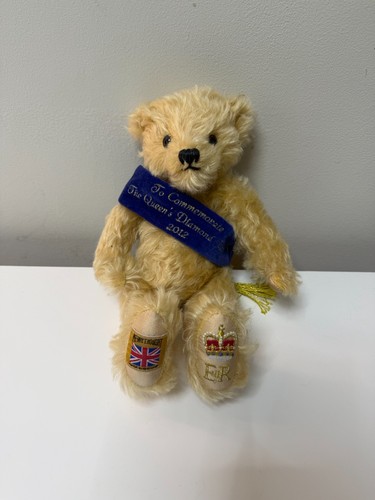 Merrythought queen elizabeth - queen,