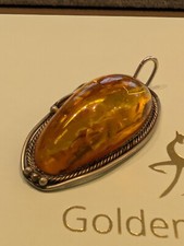 Anhänger 925 Silber mit braunem Naturbernstein & Kordelrand – 58 mm