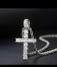 Kette mit Kreuz Anhänger  Silber Farbe Straß Steinchen 