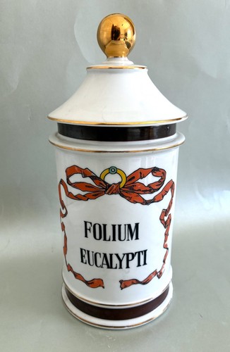 Apothekergefäß aus porzellan - apothekergefäß,
