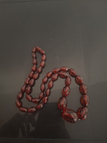 Cherry amber bakelite - cherry,