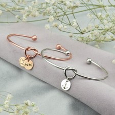 ❦ Armreif JARA | personalisierte Gravur | Knotendesign | runder Anhänger | 99 ❦