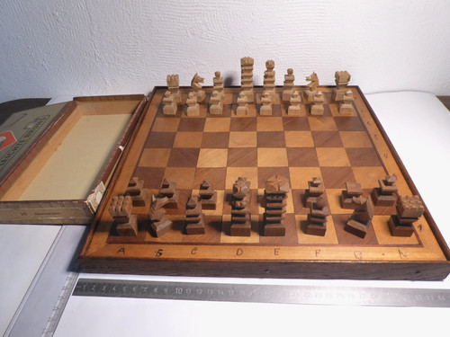 Antik kubistisch schachspiel - kubistisch,