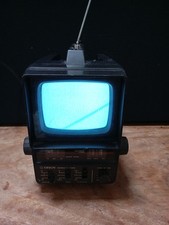 Alter Vintage TV und tragbares