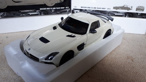 Minichamps sls amg black - 1:18,