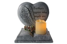 Gedenkstein Herz auf Buch aus