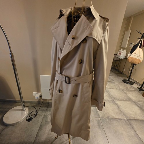 Burberry trenchcoat l - burberry,