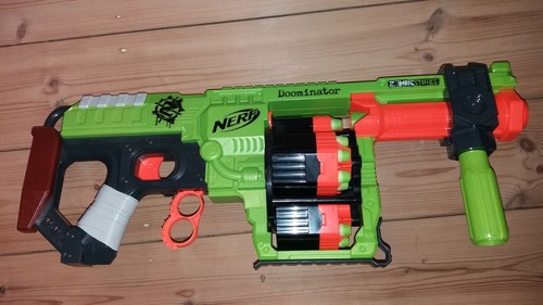 Nerf zombie strike - nerf,