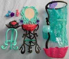 1x Monster High Lagoona