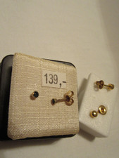 Ohrsteckerpaar (Gold + Saphir