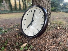 Vintage Pragotron, Nebenuhr