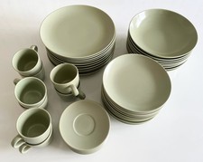 Ikea FÄRGKLAR Geschirr Set /