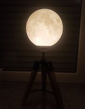 Design Tischlampe Mond 