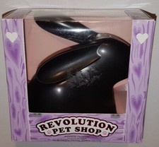 I Heart Revolution Pet Shop