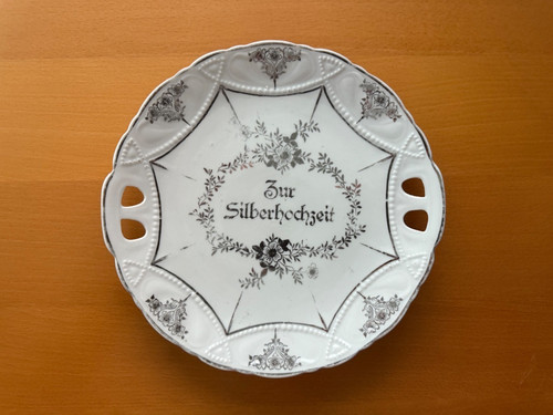 Antiker porzellanteller zur - antiker,