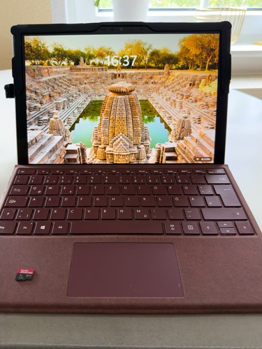 Microsoft surface pro - pro, i7