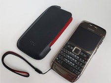 Neues NOKIA E71 - mit
