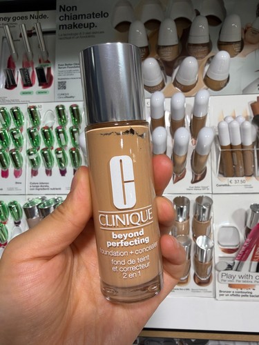 Clinique fondtita beyond - clinique,