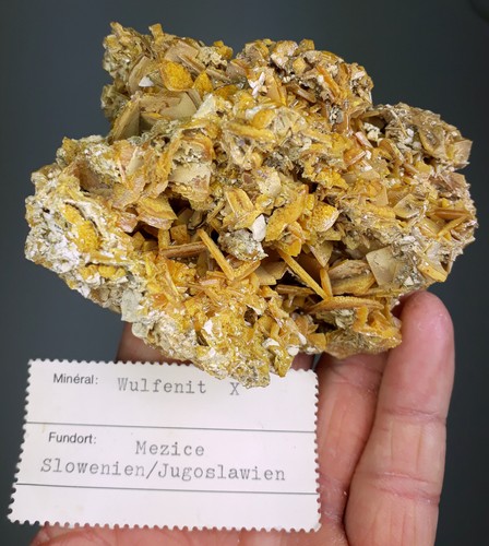 Wulfenit mezica slowenien - wulfenit,