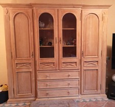 Wohnzimmerschrank massiv aus Pinienholz