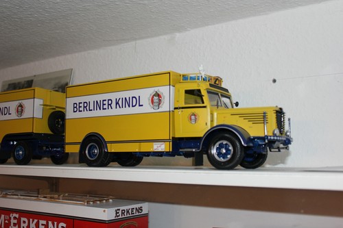Büssing 8000 mit - , trailer